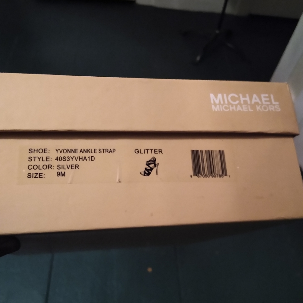 MICHAEL KORS Silver Glitter Yvonne Ankle Strap Heels - Picture 9 of 9